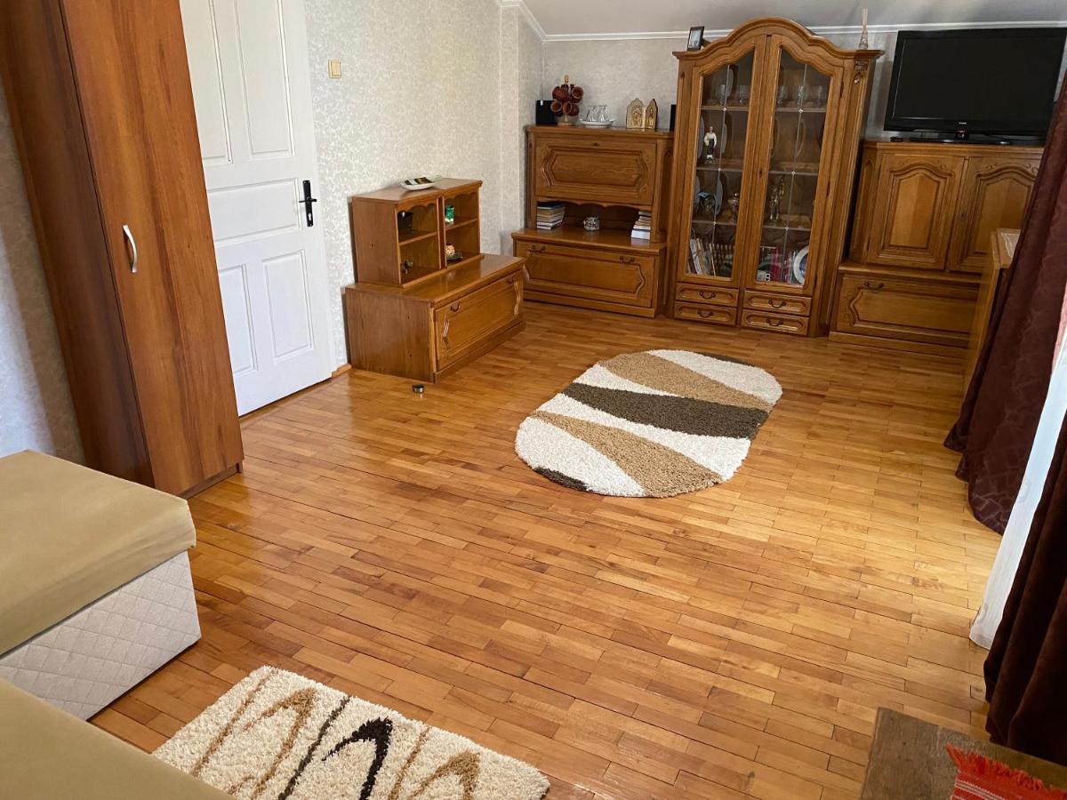 Apartament Mansarda Appartamento Curtea de Argeş Esterno foto