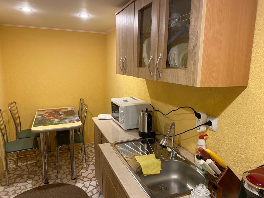 Apartament Mansarda Appartamento Curtea de Argeş Esterno foto